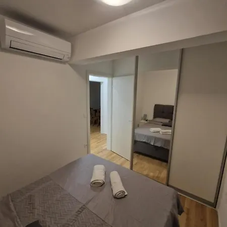 Apartment Luna Zadar